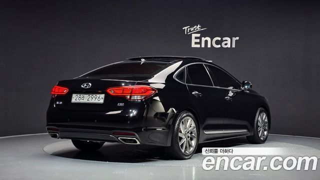 Hyundai Aslan 2015 — photo 2