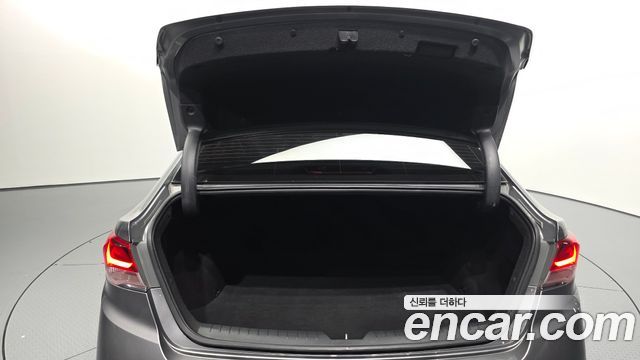 Hyundai Sonata 2018 — photo 20