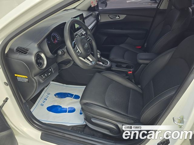 Kia K3 2019 — photo 15