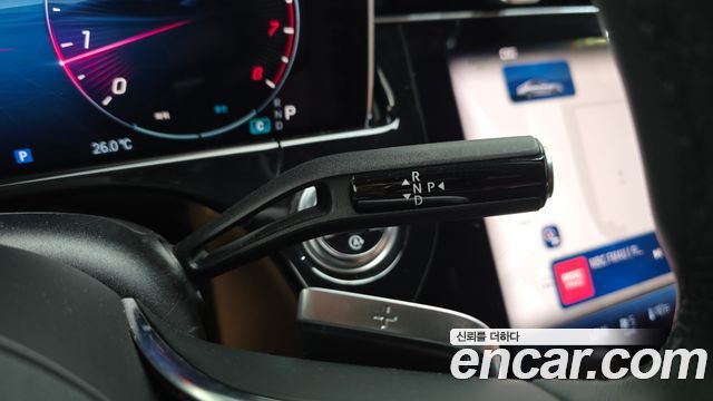 Mercedes-Benz E-Class 2024 — photo 9
