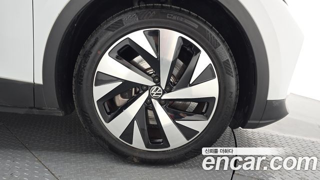Volkswagen ID.4 2023 — photo 7