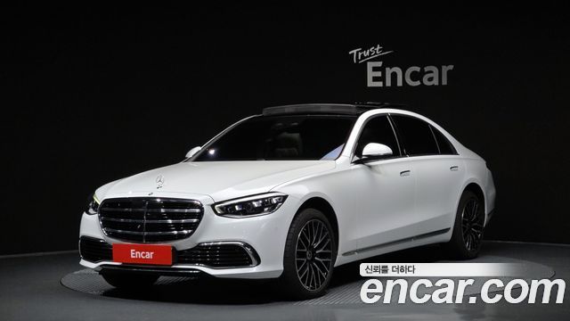 Mercedes-Benz S-Class 2024 — photo 1