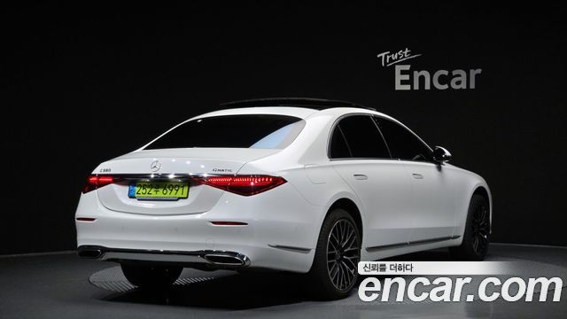 Mercedes-Benz S-Class 2024 — photo 2