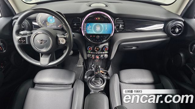 Mini Cooper 2022 — photo 10