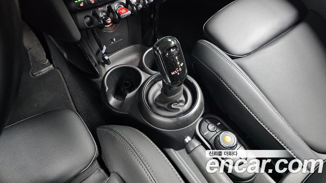 Mini Cooper 2022 — photo 12