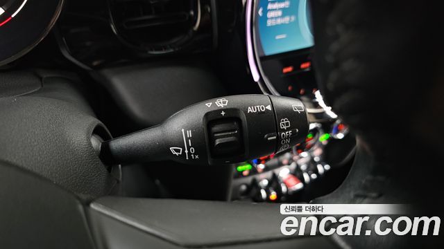 Mini Cooper 2022 — photo 24