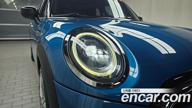 Mini Cooper 2022 — photo 8