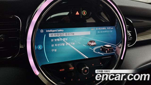 Mini Cooper 2022 — photo 28
