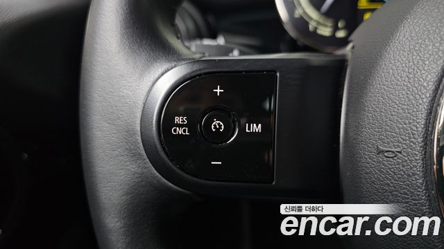 Mini Cooper 2022 — photo 30