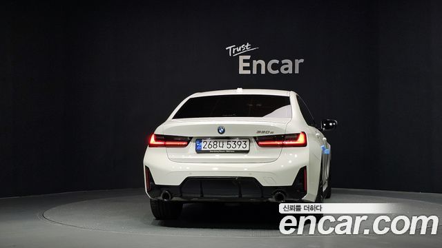 BMW 3-Series 2023 — photo 4