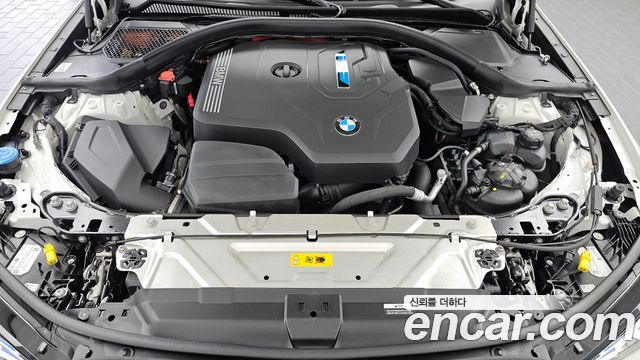 BMW 3-Series 2023 — photo 6