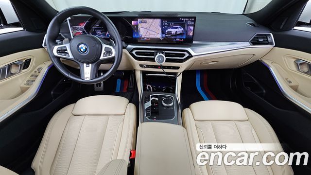 BMW 3-Series 2023 — photo 10