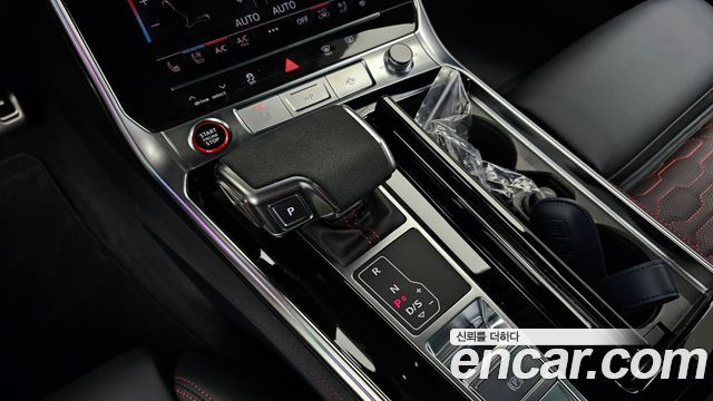 Audi RS6 2025 — photo 12