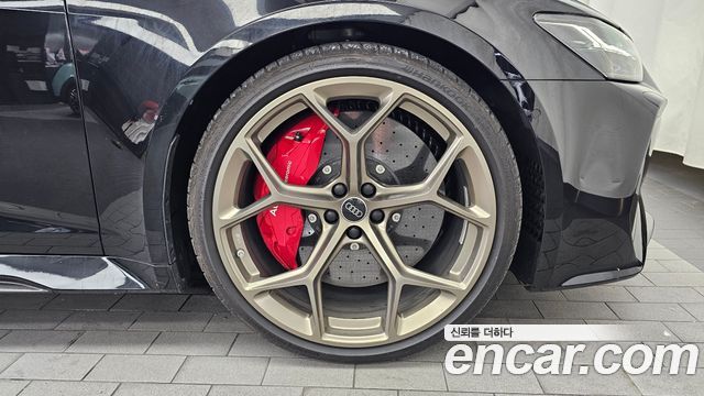 Audi RS6 2025 — photo 7