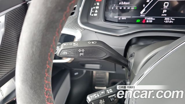 Audi RS6 2025 — photo 29