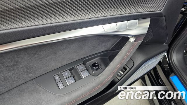 Audi RS6 2025 — photo 30
