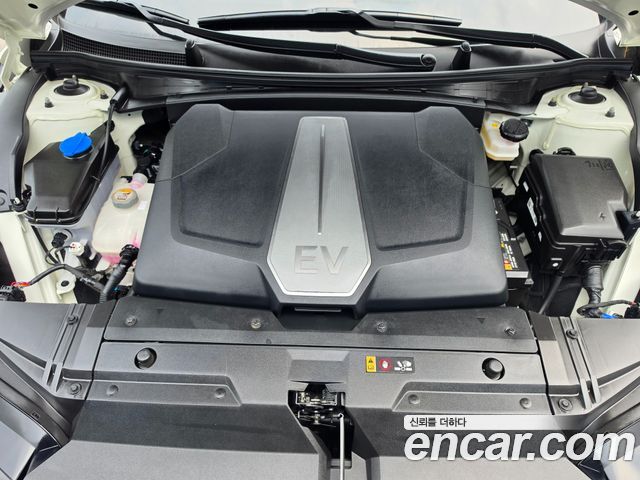 Kia EV6 2023 — photo 6