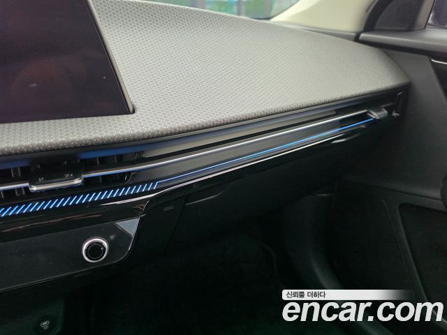 Kia EV6 2023 — photo 18