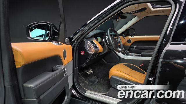 Land Rover Range Rover Sport 2019 — photo 10