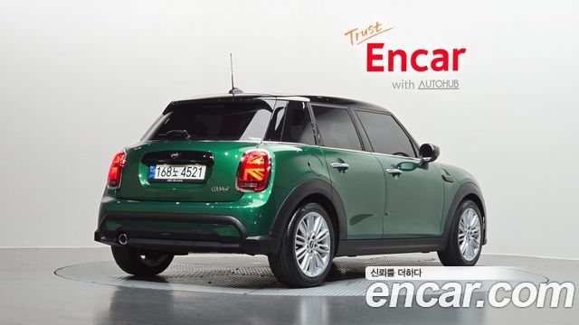 Mini Cooper 2022 — photo 2