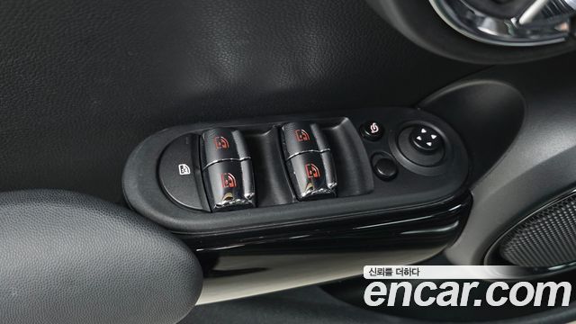 Mini Cooper 2022 — photo 23