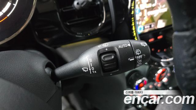 Mini Cooper 2022 — photo 27