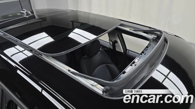 Mini Cooper 2022 — photo 29