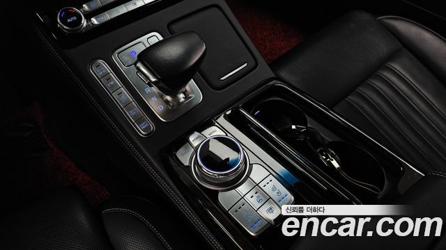 Genesis G90 2019 — photo 9