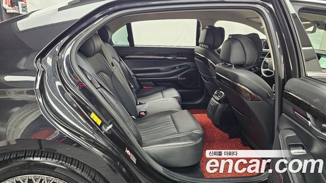 Genesis G90 2019 — photo 11