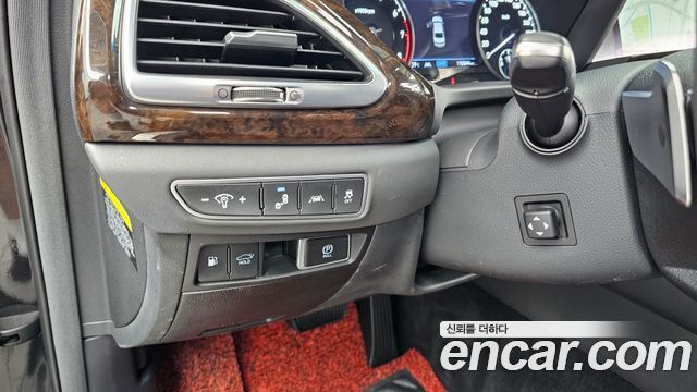 Genesis G90 2019 — photo 16
