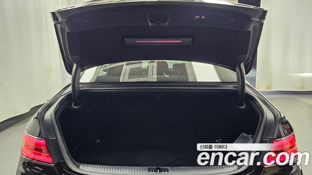 Genesis G90 2019 — photo 20