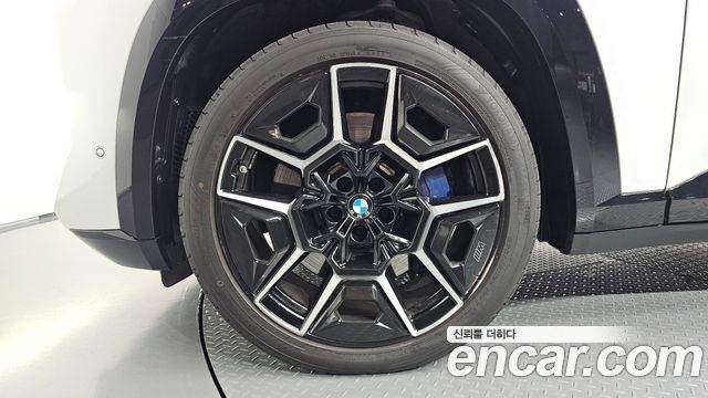BMW XM 2023 — photo 5