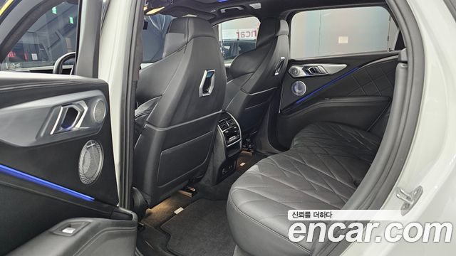 BMW XM 2023 — photo 18