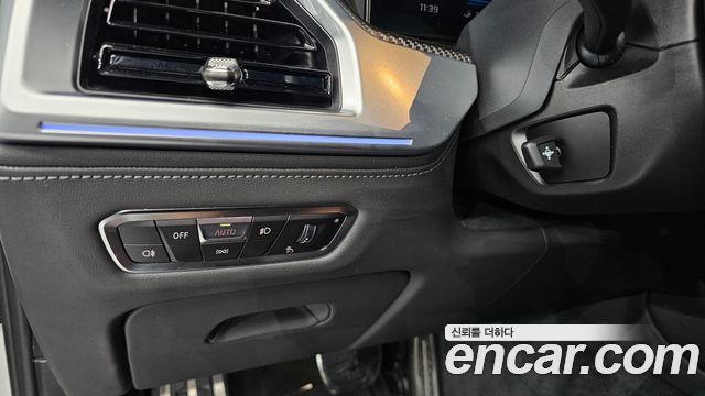 BMW XM 2023 — photo 20