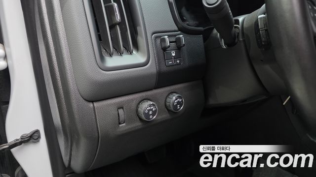 Chevrolet Korea Colorado 2021 — photo 23