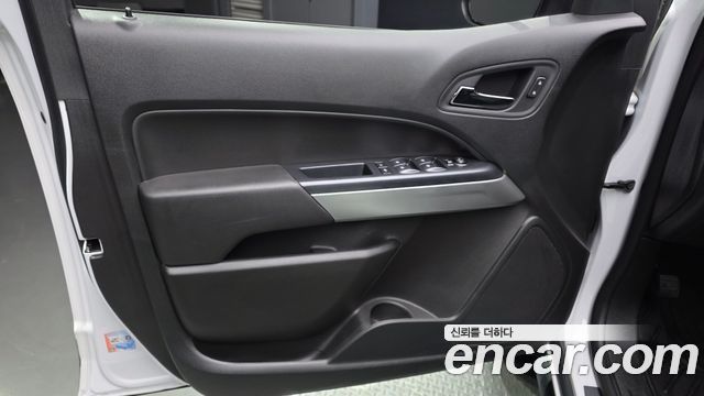 Chevrolet Korea Colorado 2021 — photo 14