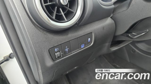 Hyundai Kona 2021 — photo 19