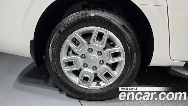 Hyundai Staria 2024 — photo 5