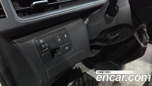 Hyundai Staria 2024 — photo 24