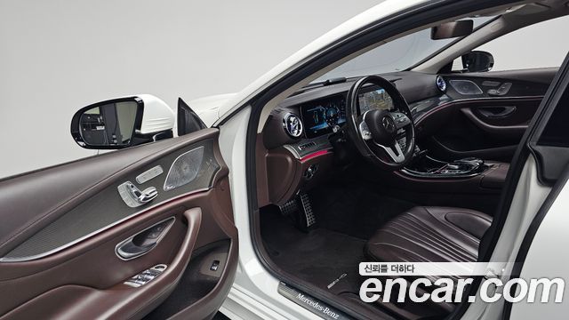 Mercedes-Benz CLS-Class 2020 — photo 13