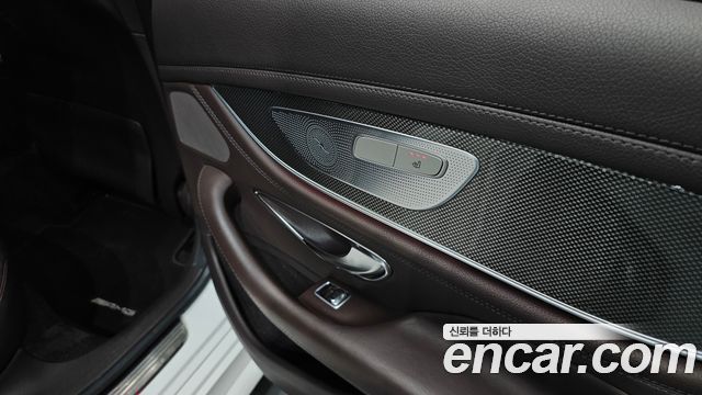 Mercedes-Benz CLS-Class 2020 — photo 25