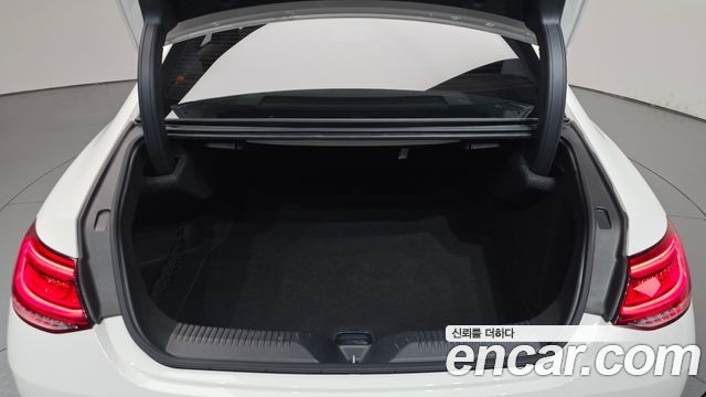 Mercedes-Benz CLS-Class 2020 — photo 26