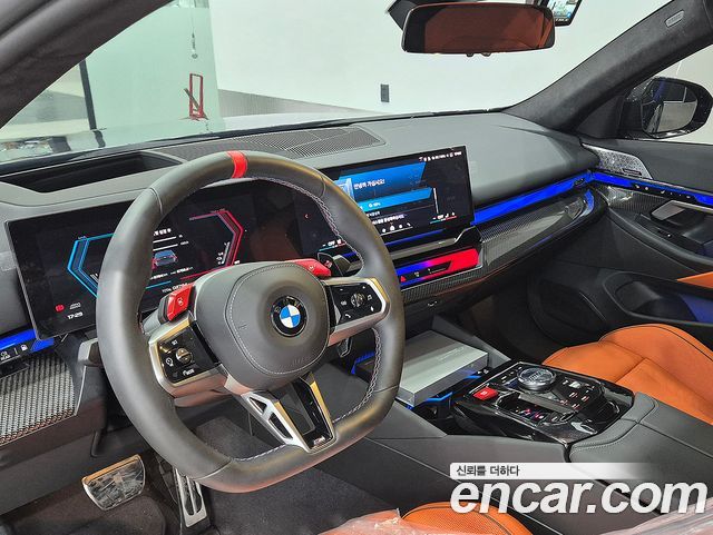 BMW M5 2025 — photo 12
