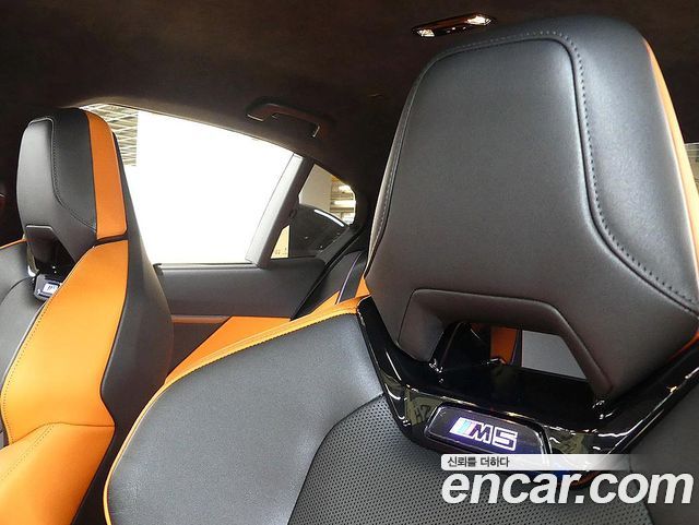 BMW M5 2025 — photo 17