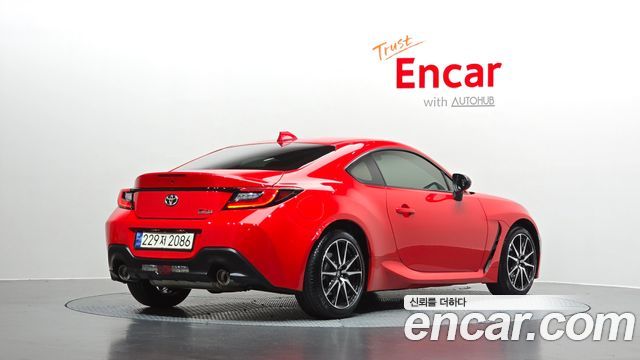 Toyota 86 2024 — photo 2