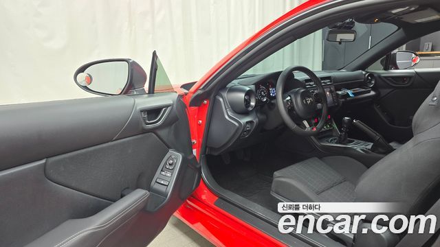 Toyota 86 2024 — photo 13