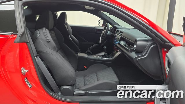 Toyota 86 2024 — photo 16