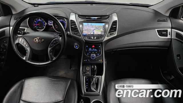 Hyundai AVANTE 2015 — photo 10