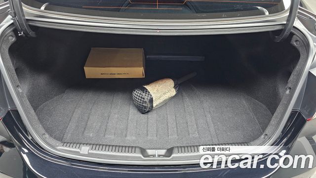 Hyundai AVANTE 2015 — photo 26