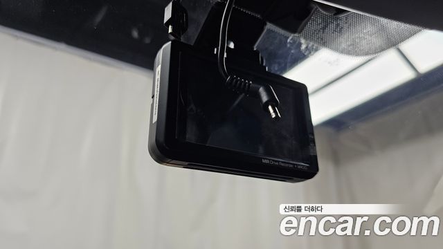Hyundai AVANTE 2015 — photo 28